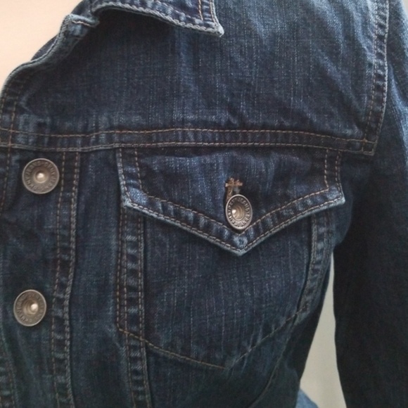 DKNY - Picture 5 of 7